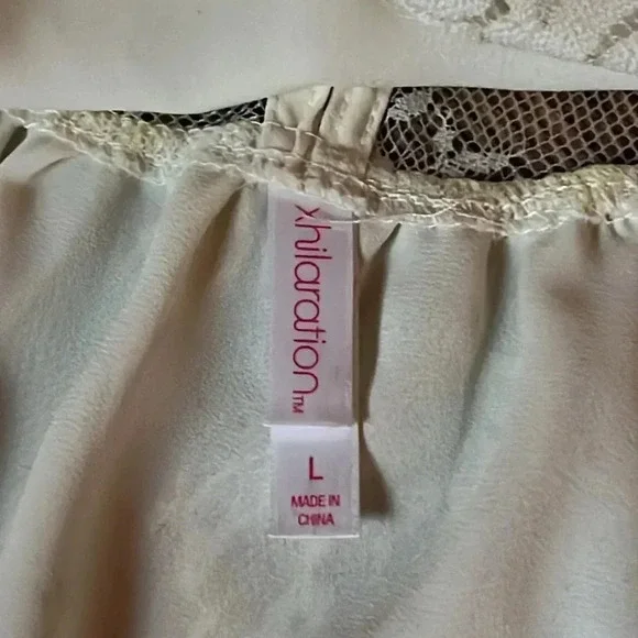 Xhilaration Women’s Lace Top Size L - Picture 8 of 9